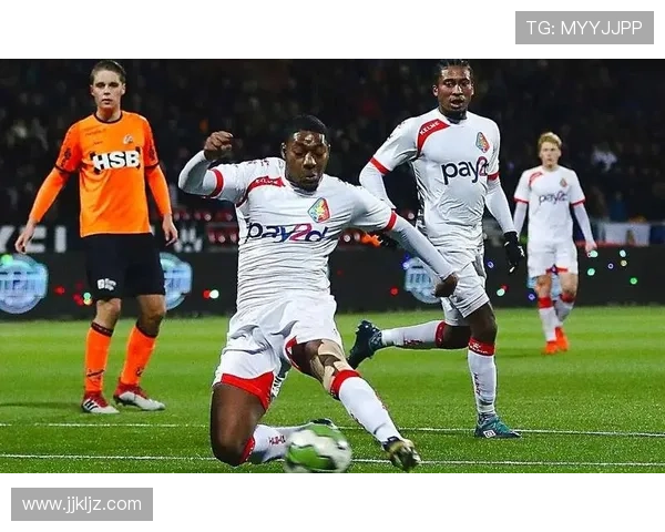 兹沃勒中场组织力量增强，球队竞争力提升积极争夺联赛佳绩