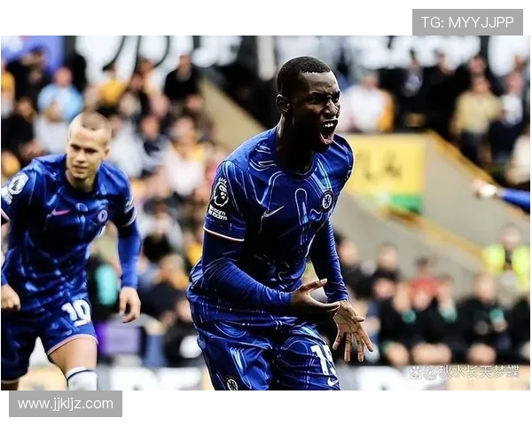 切尔西重建方向缺乏清晰主线，赛季走势与引援策略显现出稳定性承压