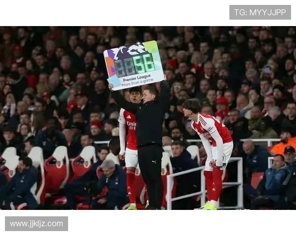 曼联分崩离析？战术混乱与管理危机正撕裂这支传统豪门！